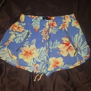 Flowered shorts